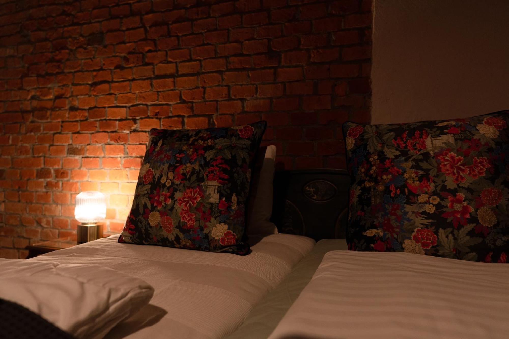 Bed and Breakfast Uroczysko Olesnica Ходзеж Экстерьер фото