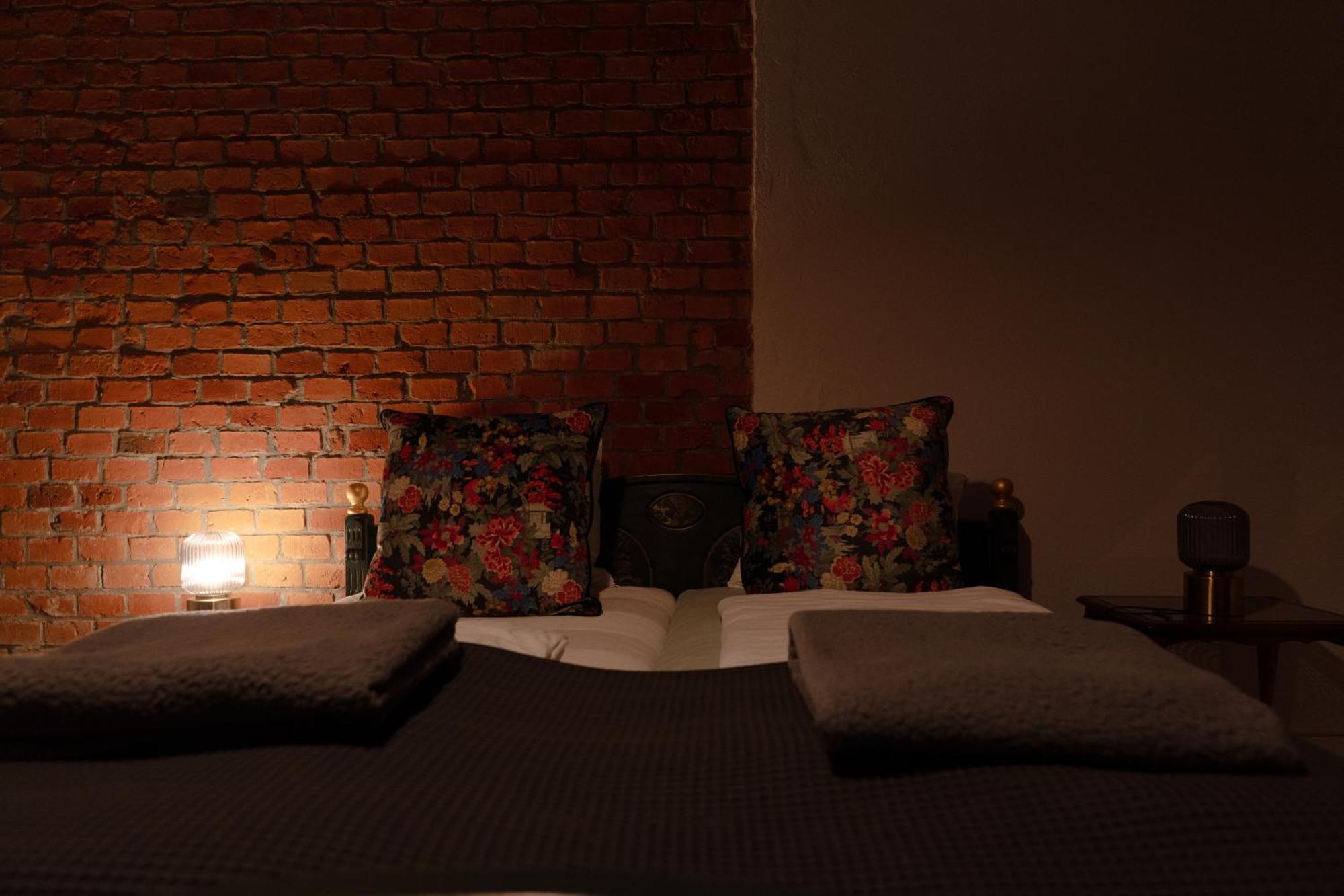 Bed and Breakfast Uroczysko Olesnica Ходзеж Экстерьер фото